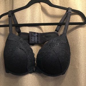 Black Lace Push-Up Plunge Bra 42C Torrid